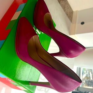 Charles David Raspberry pink leather size 6 heels
